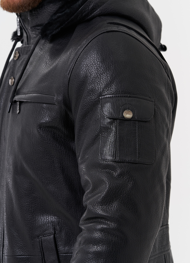 Мужская дубленка черного цвета  модель № 29050 универмаг малина