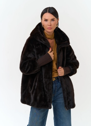 Женское пальто из эко меха