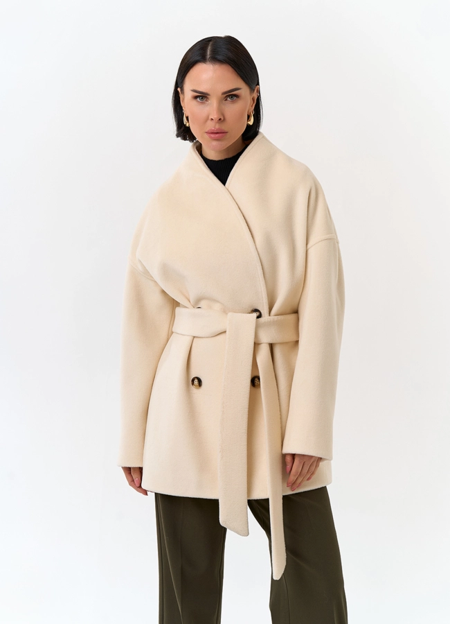 Женское укороченное пальто с поясом модель № 32814 меха малина