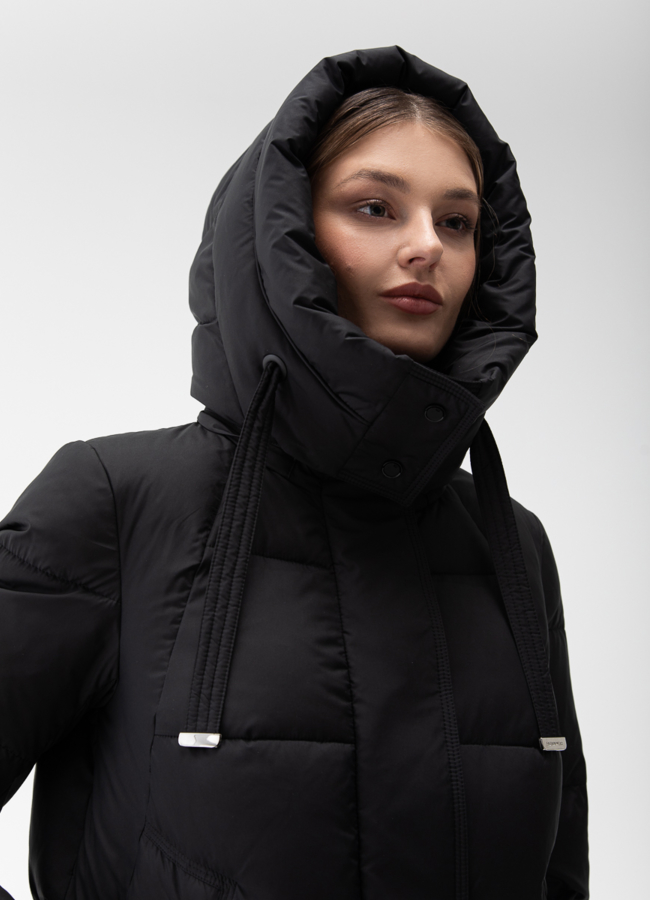 Женский пуховик с капюшоном  модель № 28383 универмаг малина