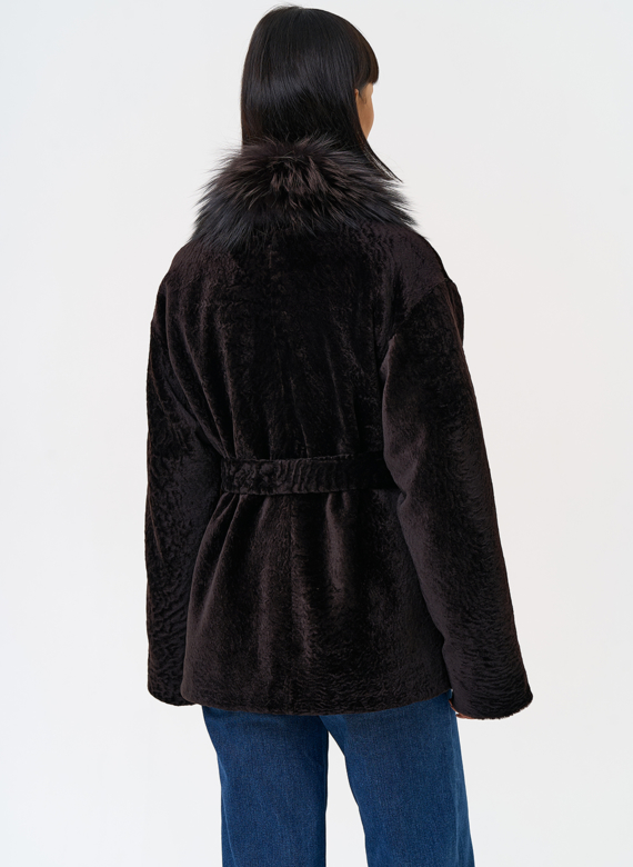 Дубленка натуральная с воротником из меха лисы