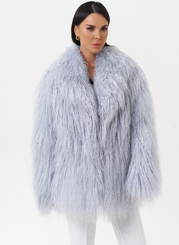 Женская шуба из меха ламы