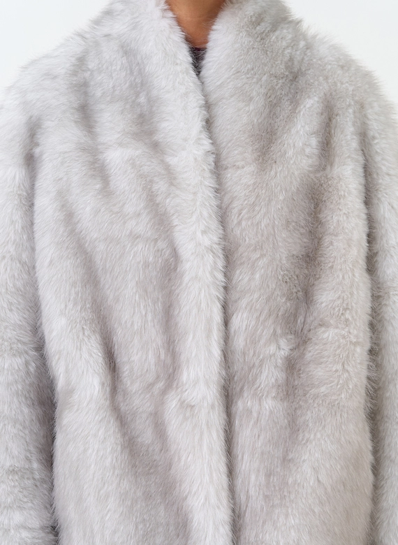 Женская шуба из эко меха фото